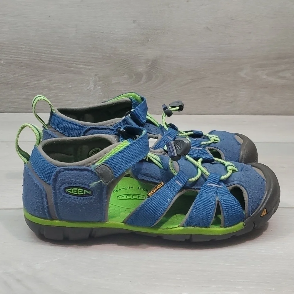 Keen Boys Outdoor Fishermen Newport Waterproof Sandals Shoes sz 2